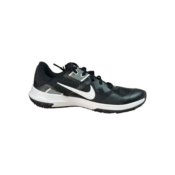 Athletic_Shoes